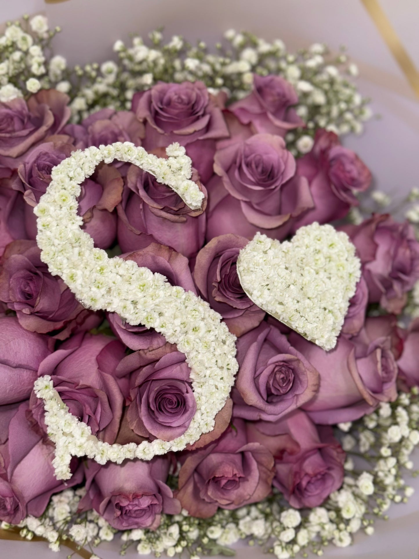 Initial + Heart Baby’s Breath Topper